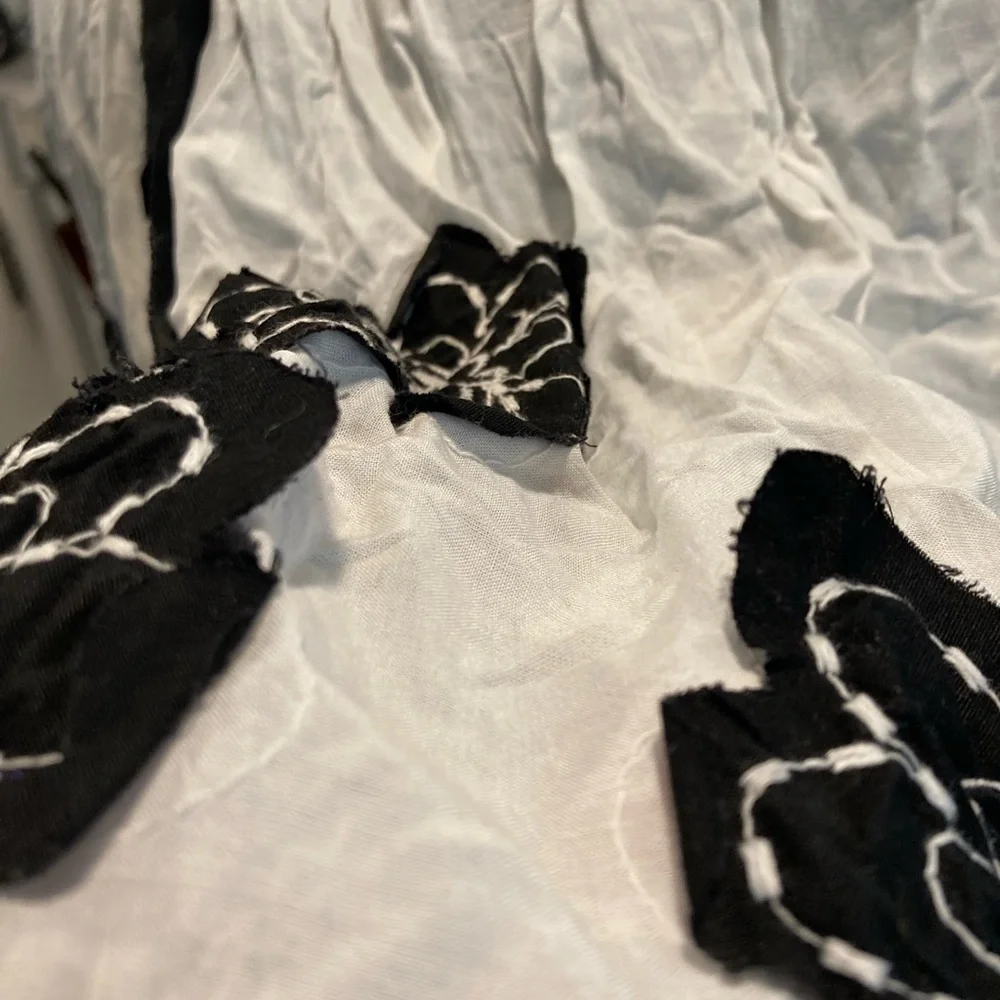 Embroidered 2D Floral Scarf of Silky Applied Fabric Flowers White/Black Floral